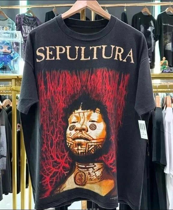 Футболка унісекс чорна з коротким рукавом у ретро-стилі гурту Sepultura Репринт ТРЕНД 2025 Унісекс футболка L
Футболка унісекс чорна з коротким рукавом у ретро-стилі гурту Sepultura Репринт ТРЕНД 2025 Унісекс футболка L