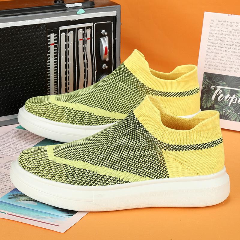 Thick-soled couple large size light and breathable men s running shoes fly-woven socks shoes loafers men s factory direct sales 36
Thick-soled couple large size light and breathable men s running shoes fly-woven socks shoes loafers men s factory direct sales 36