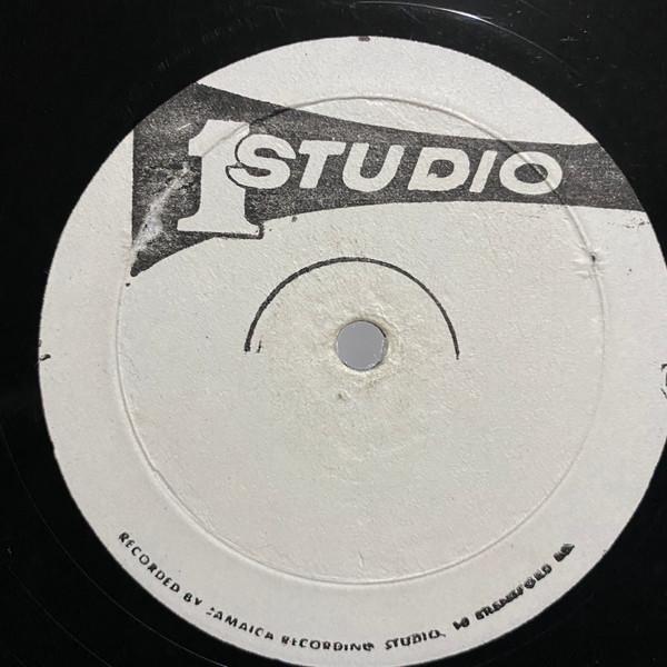 12inch Record JOHN HOLT / TOMMY MCCOOK , RICHARD - Holigan / Shocker s Rock none Studio One 1978 Jamaica Reggae, Ska & Dub Used
12inch Record JOHN HOLT / TOMMY MCCOOK , RICHARD - Holigan / Shocker s Rock none Studio One 1978 Jamaica Reggae, Ska & Dub Used