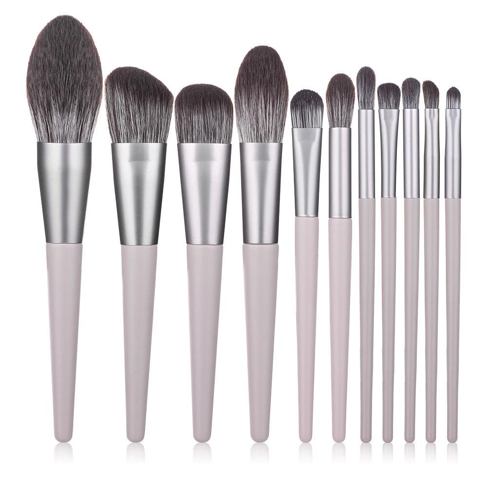 New 12 makeup brushes set, loose powder eyeshadow brush, full set of makeup tools, super soft multi-colored bristles.
New 12 makeup brushes set, loose powder eyeshadow brush, full set of makeup tools, super soft multi-colored bristles.