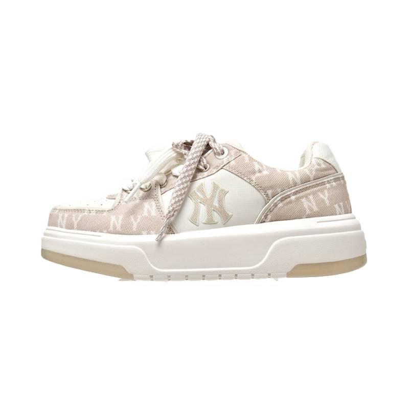 MLB New York Yankees Synthetic Leather, Textile Abrasion Resistant Slip Resistant Low top Skateboard Shoes Unisex Cream 3ASXM016N-50CRS 39
MLB New York Yankees Synthetic Leather, Textile Abrasion Resistant Slip Resistant Low top Skateboard Shoes Unisex Cream 3ASXM016N-50CRS 39