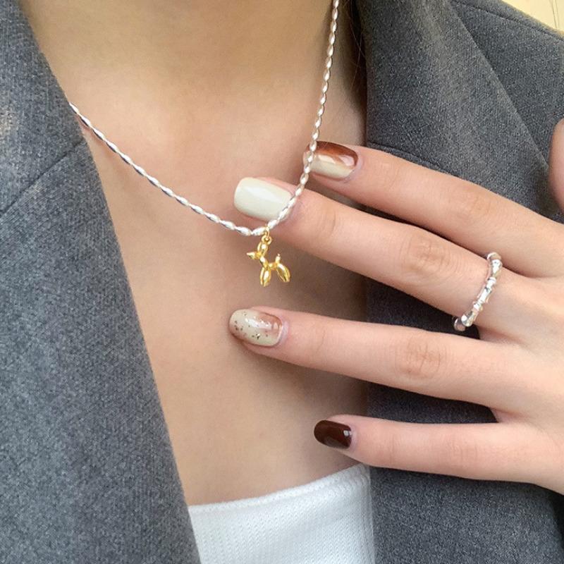 2023 New in Balloon Dog Pendant Necklace for Women Cute Animal Designer Hip Hop Choker Clavicle Chain Ladies Fashion Jewelry
2023 New in Balloon Dog Pendant Necklace for Women Cute Animal Designer Hip Hop Choker Clavicle Chain Ladies Fashion Jewelry