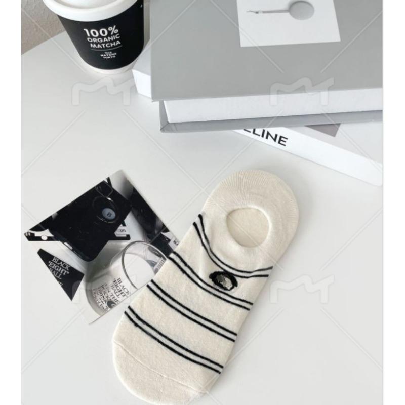 Невидимые носки-след с мультяшными полосками для щенков, летний женский стиль, дышащие короткие носки, повседневные хлопковые носки в стиле колледжа 1 pair
Невидимые носки-след с мультяшными полосками для щенков, летний женский стиль, дышащие короткие носки, повседневные хлопковые носки в стиле колледжа 1 pair