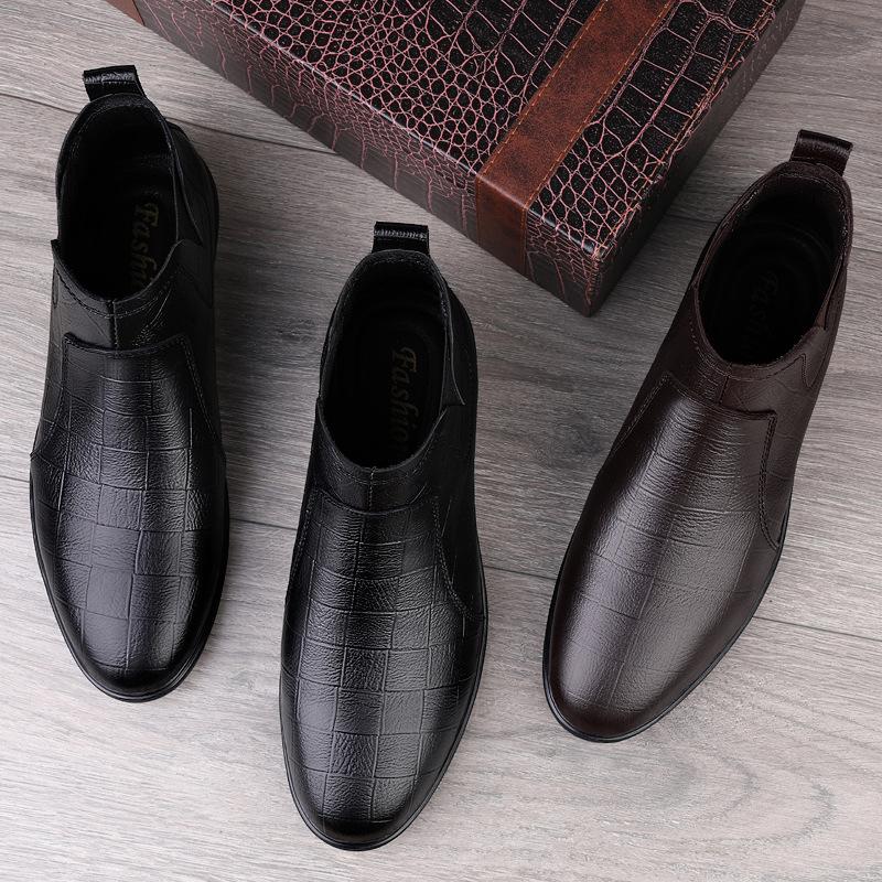 Thickened casual leather boots Winter soft-sided cowhide Martin boots Round head embossed men s boots Plaid 36
Thickened casual leather boots Winter soft-sided cowhide Martin boots Round head embossed men s boots Plaid 36