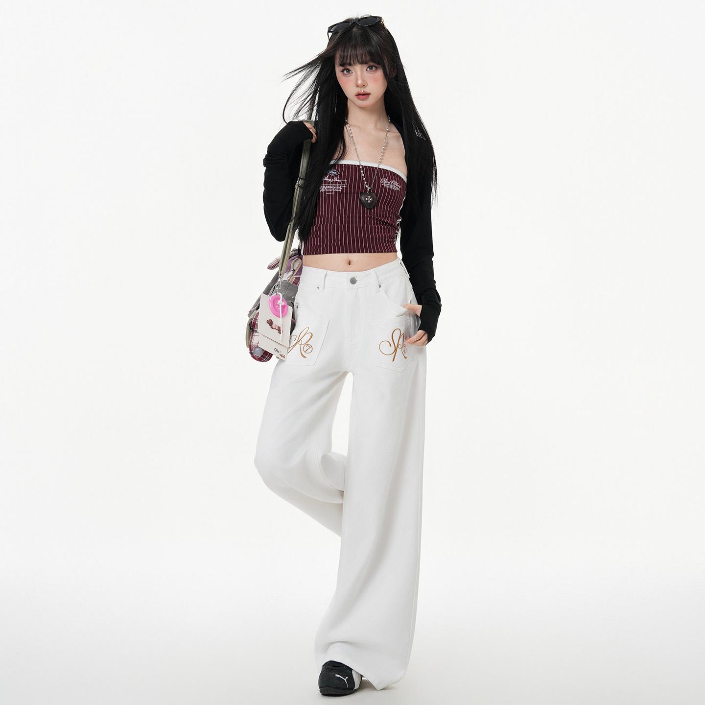Ladies Black Gold Retro Embroidered Wide-Leg Denim Jeans - Spring 2026 Collection Extra Large
Ladies Black Gold Retro Embroidered Wide-Leg Denim Jeans - Spring 2026 Collection Extra Large
