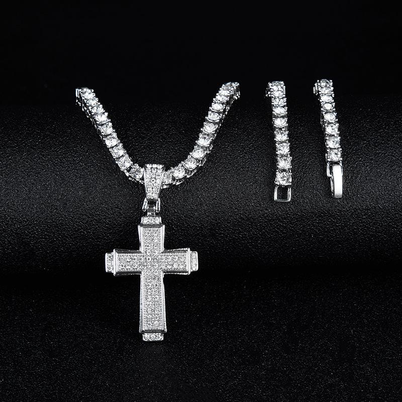 Alloy Rhinestone Hip Hop Cross Pendant Necklace with Unique Design 
Alloy Rhinestone Hip Hop Cross Pendant Necklace with Unique Design