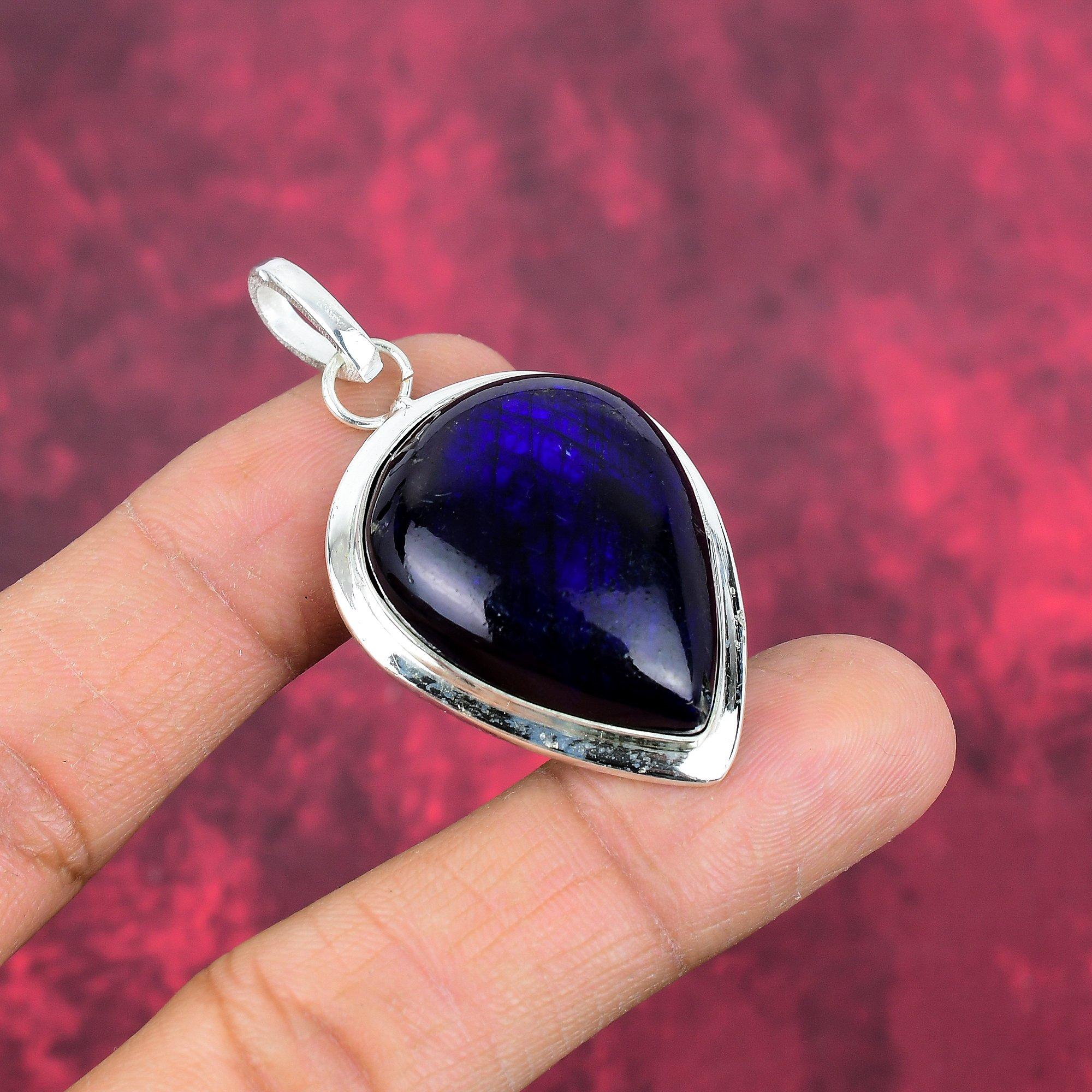 Blue Flash Labradorite Handmade Pendant, Natural Gemstone Jewelry, 925 Solid Sterling Silver Pendant Jewelry, For Gift 2.20 Inches синій
Blue Flash Labradorite Handmade Pendant, Natural Gemstone Jewelry, 925 Solid Sterling Silver Pendant Jewelry, For Gift 2.20 Inches синій
