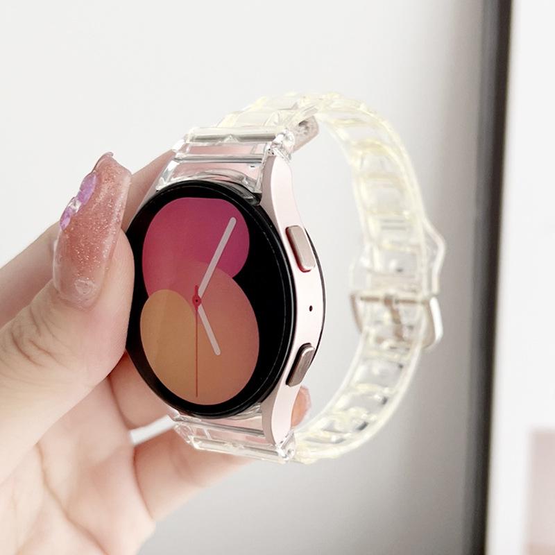 Прозрачный тонкий ремешок с тремя бусинами для Samsung Galaxy Watch 4/5/6 жёлтый
Прозрачный тонкий ремешок с тремя бусинами для Samsung Galaxy Watch 4/5/6 жёлтый