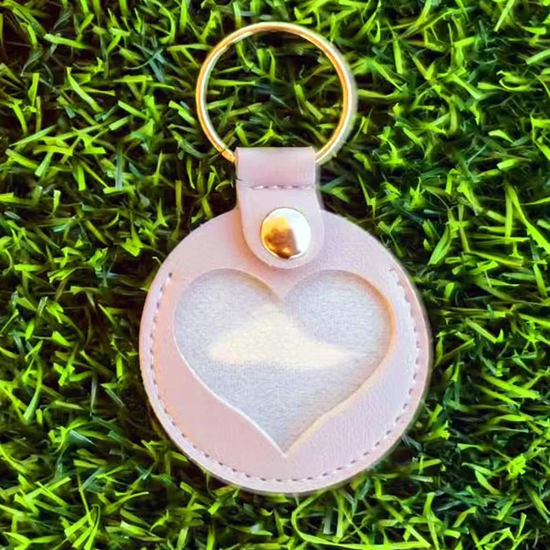 Pet Hair Storage Keychain PU Leather Cats and Dogs Keychain Portable Cat & Dog Fur Pet Memorial Accessories Keepsake Locket
Pet Hair Storage Keychain PU Leather Cats and Dogs Keychain Portable Cat & Dog Fur Pet Memorial Accessories Keepsake Locket