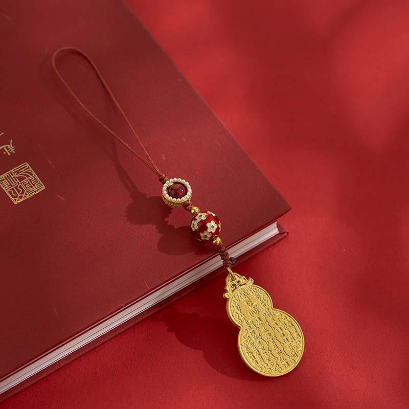 Gold-Plated Tai Sui Gourd Keychain with Embroidered Peony for Wealth and Luck – Birth Year Charm & USB Drive
Gold-Plated Tai Sui Gourd Keychain with Embroidered Peony for Wealth and Luck – Birth Year Charm & USB Drive