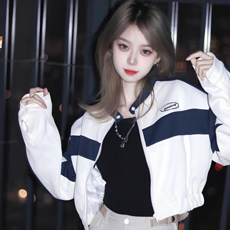 Женская бейсбольная куртка в американском уличном стиле 2023 года: Модный, повседневный, короткий весенний топ L
Женская бейсбольная куртка в американском уличном стиле 2023 года: Модный, повседневный, короткий весенний топ L