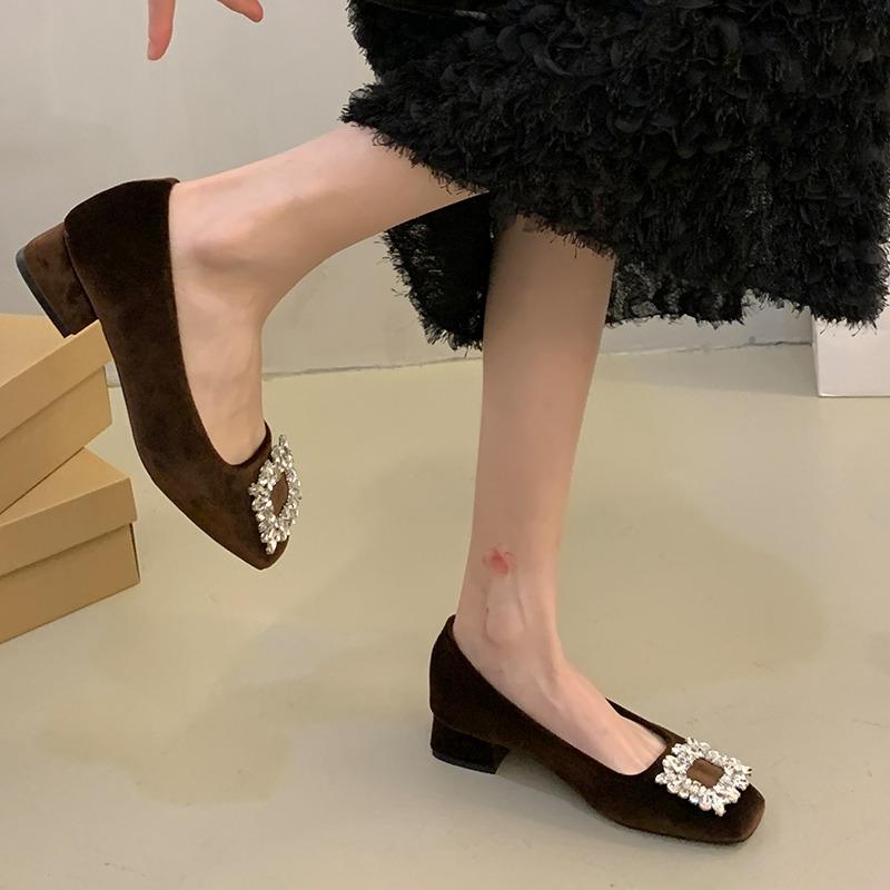 African Woman Shoe 2026 Casual Heels Square Toe Sexy Pump Chunky Sandals Basketball Platform Burgundy Straps Latest Retro 35 коричневый
African Woman Shoe 2026 Casual Heels Square Toe Sexy Pump Chunky Sandals Basketball Platform Burgundy Straps Latest Retro 35 коричневый