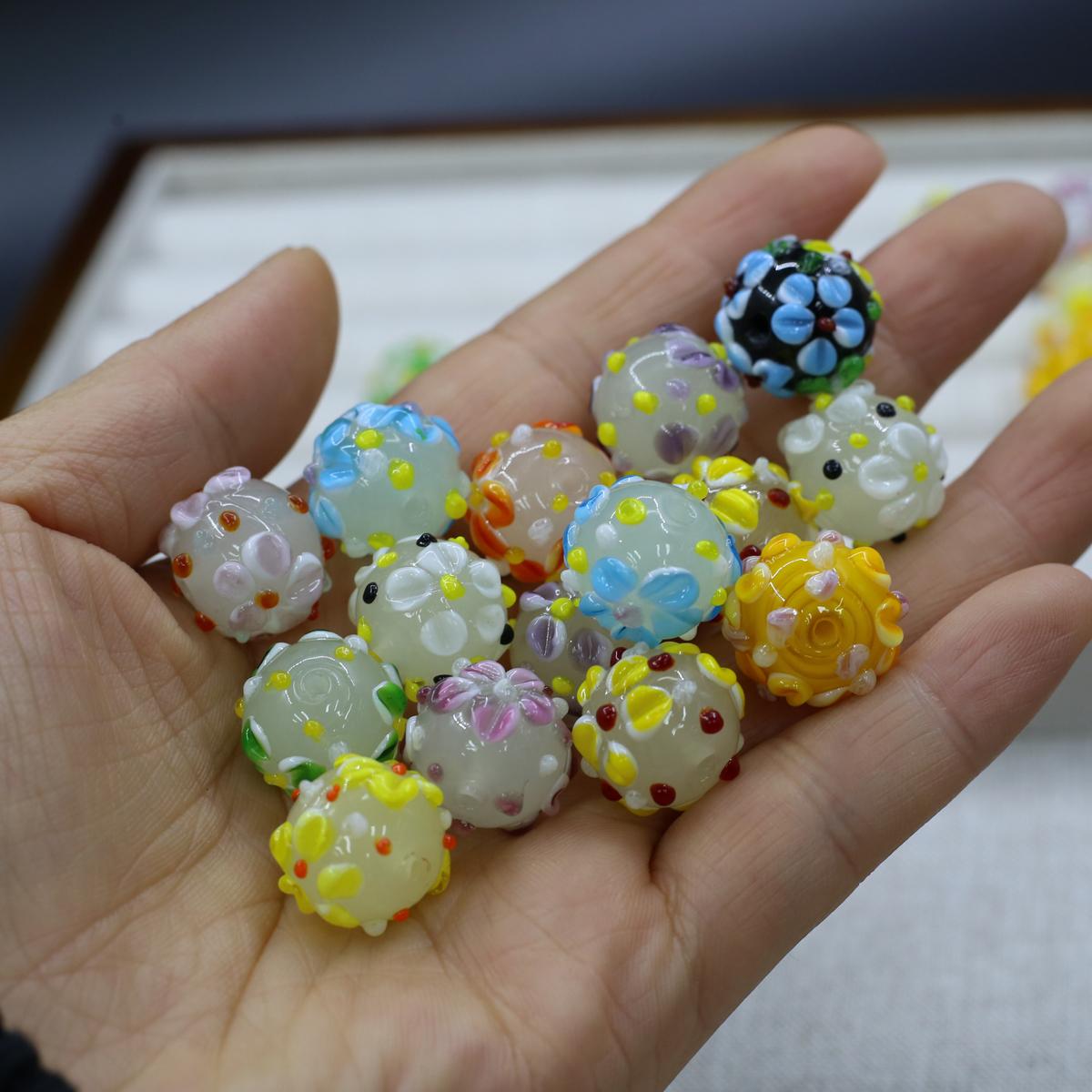 10Pcs DIY Charms Handmade Lampwork Glass Beads Small Dot Round Isolation Beads 16mm For Jewelry Making DIY Pendants Necklace Earrings Accessory 10pcs
10Pcs DIY Charms Handmade Lampwork Glass Beads Small Dot Round Isolation Beads 16mm For Jewelry Making DIY Pendants Necklace Earrings Accessory 10pcs