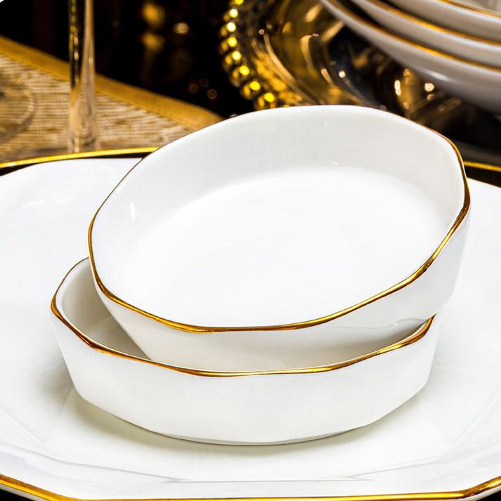 Расписанная вручную золотая керамическая миска и набор тарелок – элегантная подарочная посуда из костяного фарфора (2024)
Расписанная вручную золотая керамическая миска и набор тарелок – элегантная подарочная посуда из костяного фарфора (2024)