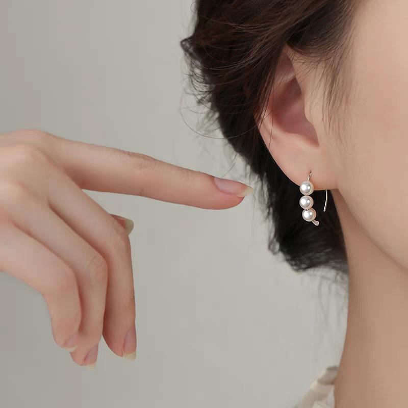 Luxurious And Sophisticated Earrings, Trendy Stud Earrings With A Retro Feel. One Size білий
Luxurious And Sophisticated Earrings, Trendy Stud Earrings With A Retro Feel. One Size білий