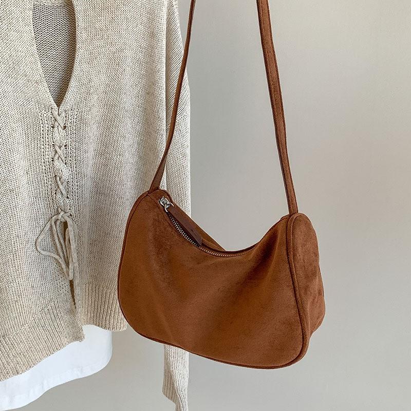 Korean Bags Women s New Retro Cross-body Small Square Simple Casual Soft Matte Suede Shoulder
Korean Bags Women s New Retro Cross-body Small Square Simple Casual Soft Matte Suede Shoulder