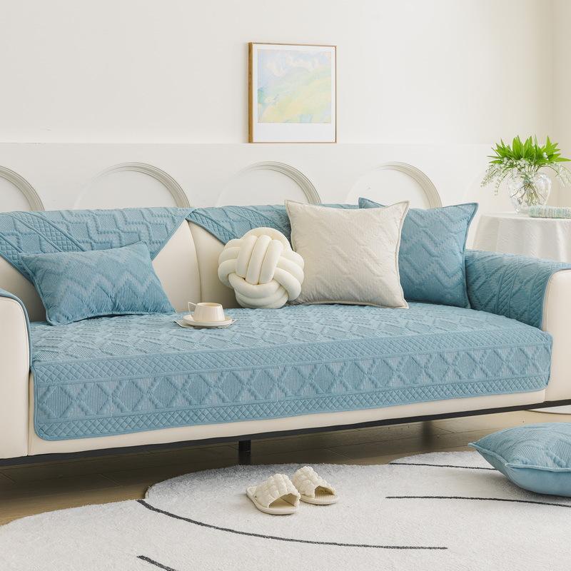 Sofa Cushion Autumn And Winter Plush Non-Slip Cover, New Light Luxury Seat Cushion, High-Grade Rhombus Grid Leather Sofa Cover 70*70cm
Sofa Cushion Autumn And Winter Plush Non-Slip Cover, New Light Luxury Seat Cushion, High-Grade Rhombus Grid Leather Sofa Cover 70*70cm