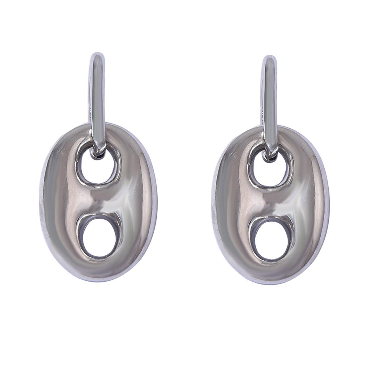 The CCB pig nose pendant earrings exude a sense of light luxury and high-end elegance. The design is unique and versatile for women
The CCB pig nose pendant earrings exude a sense of light luxury and high-end elegance. The design is unique and versatile for women