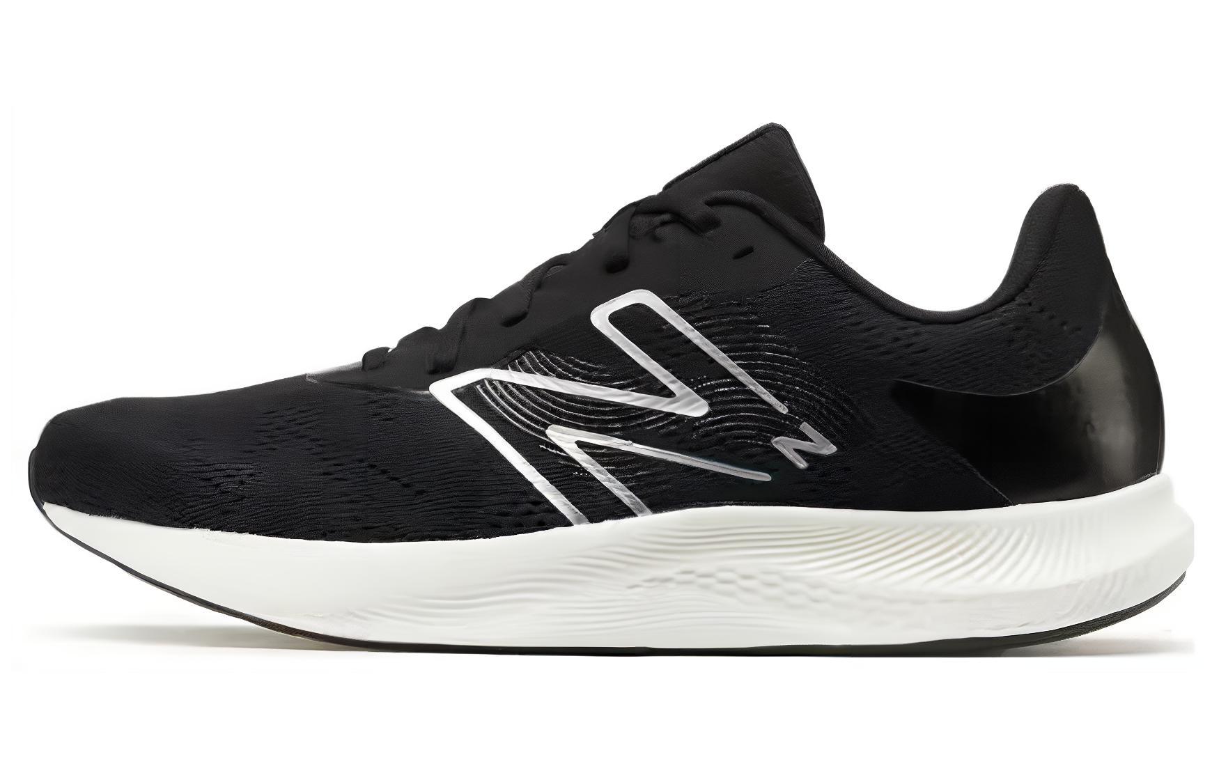 New Balance Fresh Foam Evoz V2 Running Shoes Black White MPRORLK2 43
New Balance Fresh Foam Evoz V2 Running Shoes Black White MPRORLK2 43