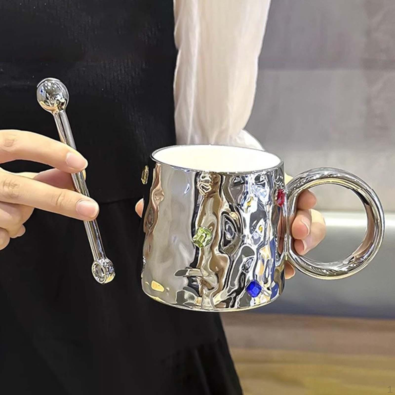 Керамическая кофейная кружка, чашка 300 мл, креативная с ручкой, чай для общежития, завтрак, подарок на день рождения серебряный
Керамическая кофейная кружка, чашка 300 мл, креативная с ручкой, чай для общежития, завтрак, подарок на день рождения серебряный