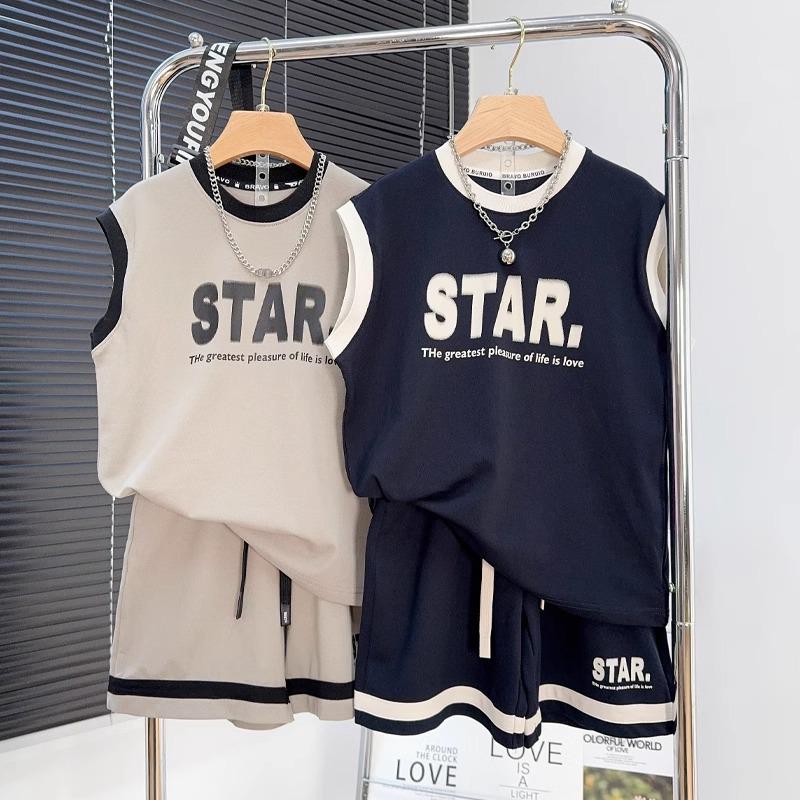Summer Boys Sleeveless Sports Vest and Shorts Set - Korean Style Casual Outfit for Kids 120cm
Summer Boys Sleeveless Sports Vest and Shorts Set - Korean Style Casual Outfit for Kids 120cm