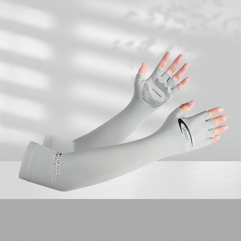 Ice silk sunscreen gloves, thin touch screen sleeves, long breathable sports, men and women outdoor driving, cycling, fishing, quick drying One size fits all
Ice silk sunscreen gloves, thin touch screen sleeves, long breathable sports, men and women outdoor driving, cycling, fishing, quick drying One size fits all