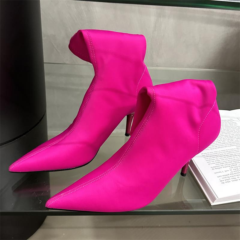 Spring Autumn Stretch Fabric Women Ankle Boots Sexy Pointed Toe High Heels Fashion Female Socks Pumps Shoes 39 червоний
Spring Autumn Stretch Fabric Women Ankle Boots Sexy Pointed Toe High Heels Fashion Female Socks Pumps Shoes 39 червоний