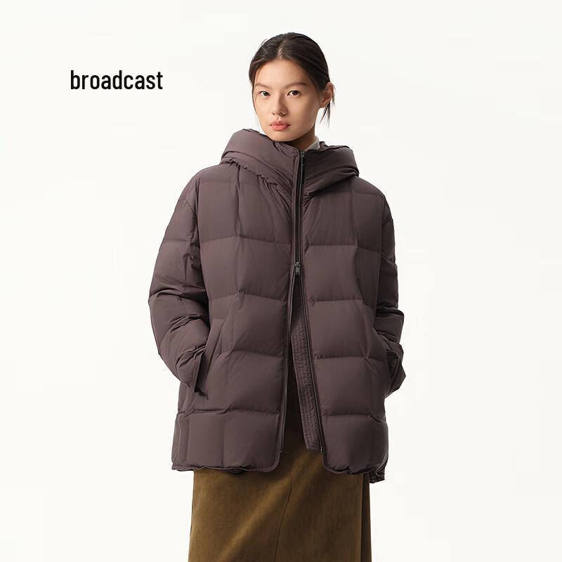 Broadcast Women s Plaid Quilted Short Down Jacket L
Broadcast Women s Plaid Quilted Short Down Jacket L