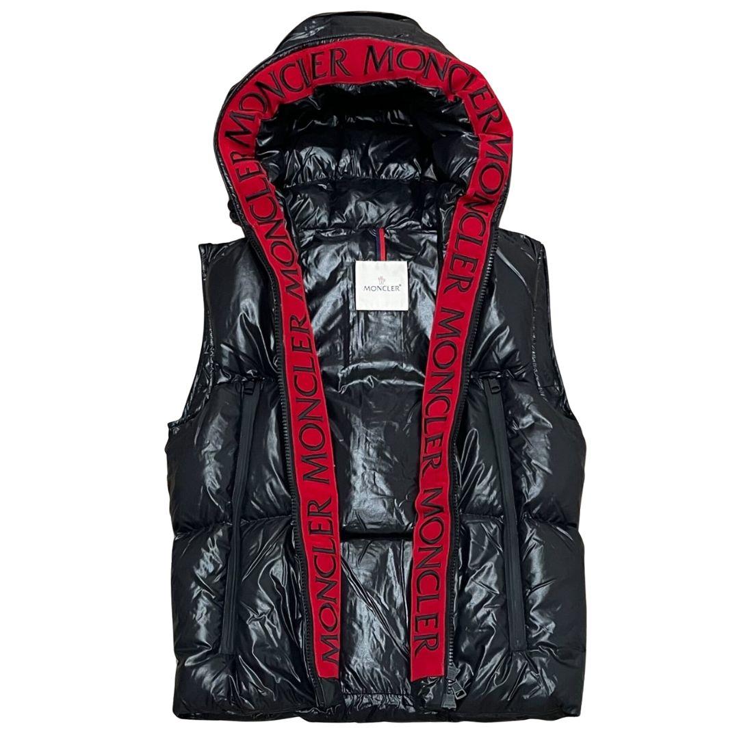 Used MONCLER AGNEAUXDown jacket Nylon mens
Used MONCLER AGNEAUXDown jacket Nylon mens