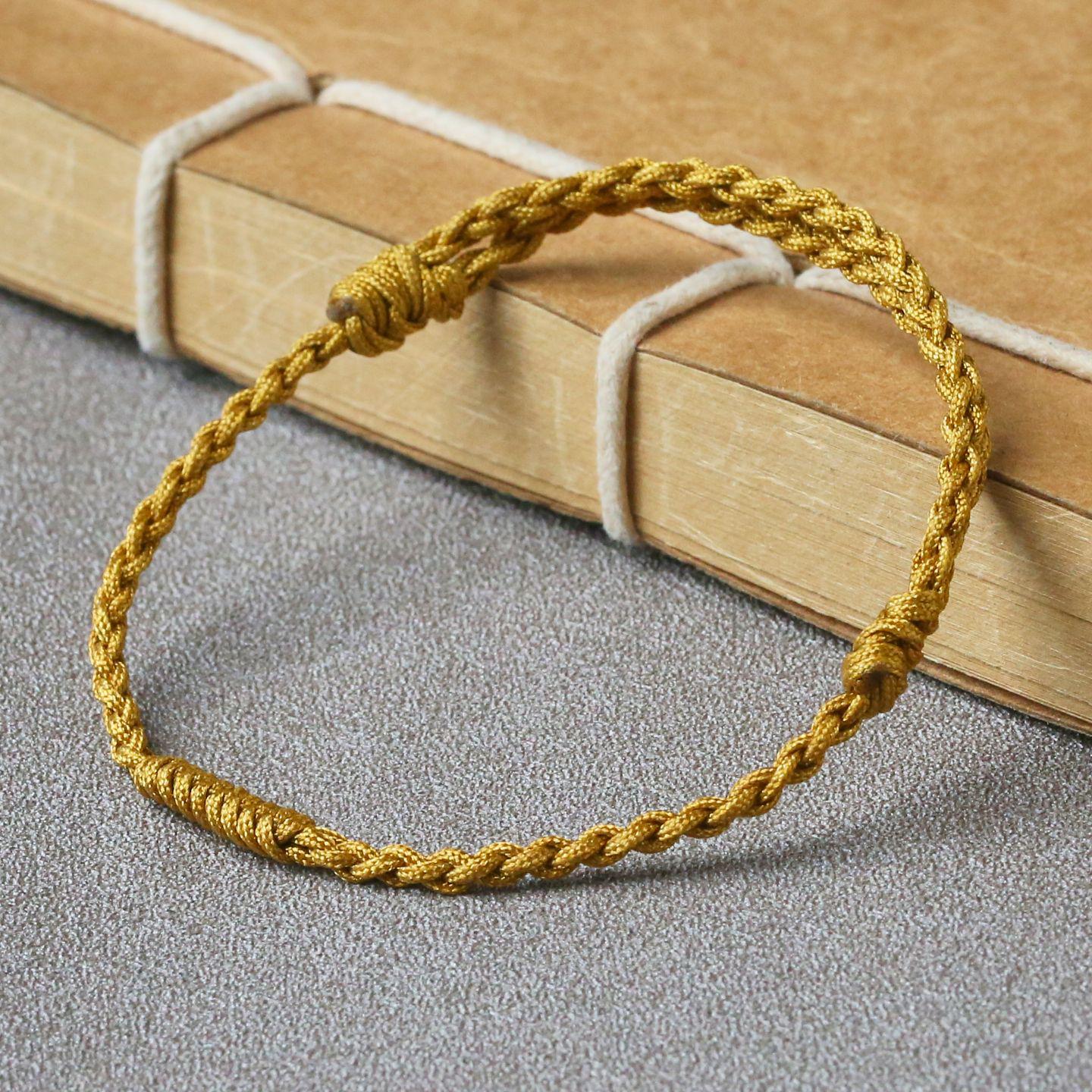 Красный браслет на удачу для Бэнминнянь: Регулируемый плетеный шнурок с узлом «Кинг-Конг» для женщин, мужчин, пар – Подарок мира в год Змеи
Красный браслет на удачу для Бэнминнянь: Регулируемый плетеный шнурок с узлом «Кинг-Конг» для женщин, мужчин, пар – Подарок мира в год Змеи