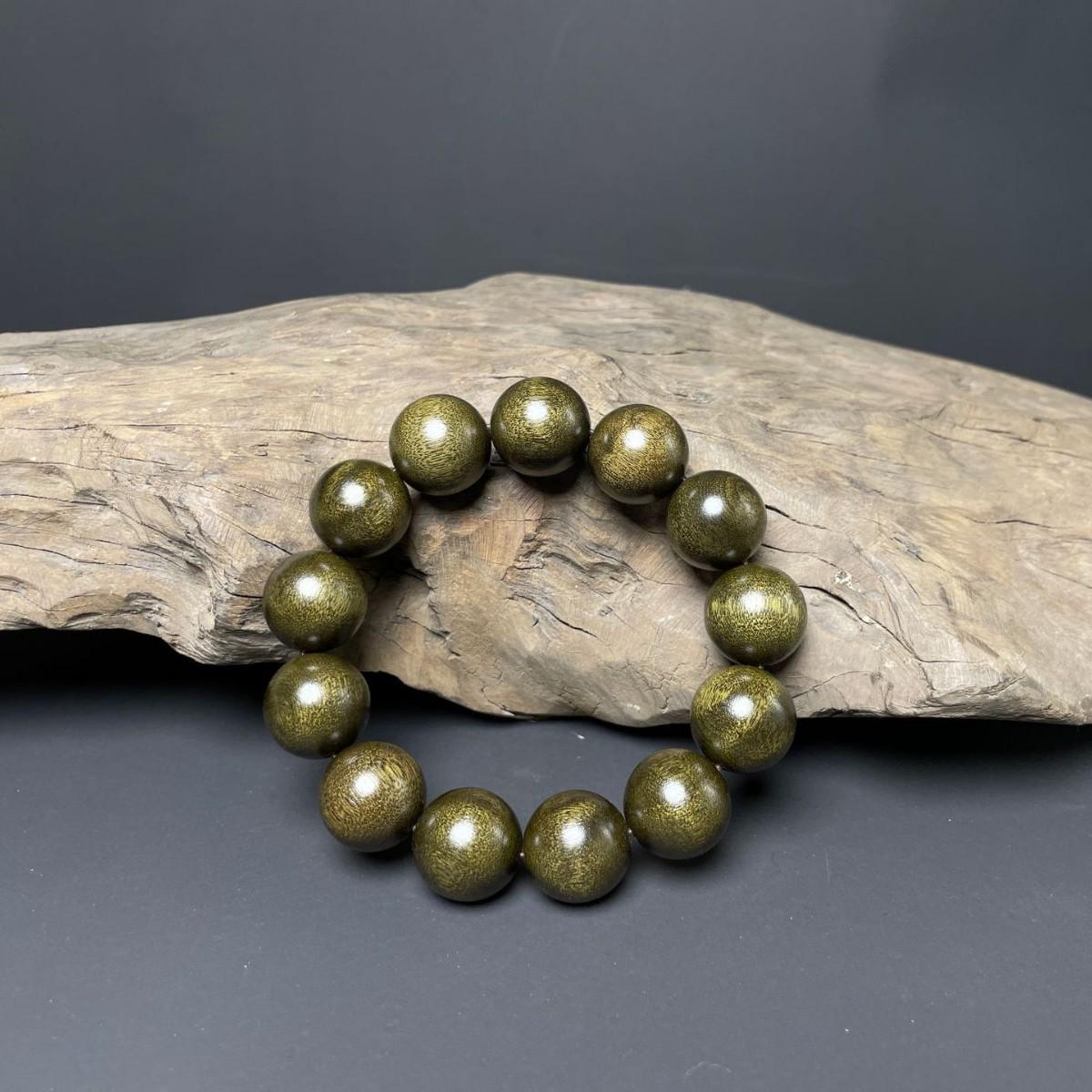 Golden Phoebe High-Density Carbonized Prayer Beads Bracelet 2.0 for Men and Women 1.8cm, 13 beads
Golden Phoebe High-Density Carbonized Prayer Beads Bracelet 2.0 for Men and Women 1.8cm, 13 beads