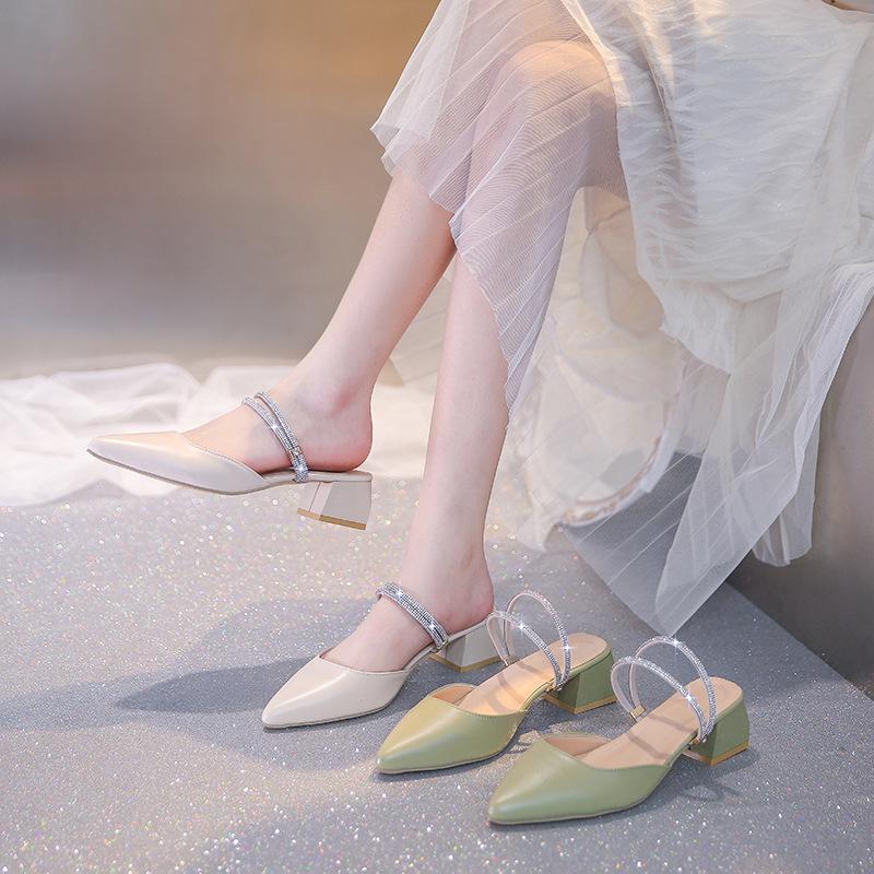 Rhinestone sandals women s medium heel thick heel fashion cool slippers women s spring and summer two wear new bag head shoes 35 бежевий
Rhinestone sandals women s medium heel thick heel fashion cool slippers women s spring and summer two wear new bag head shoes 35 бежевий