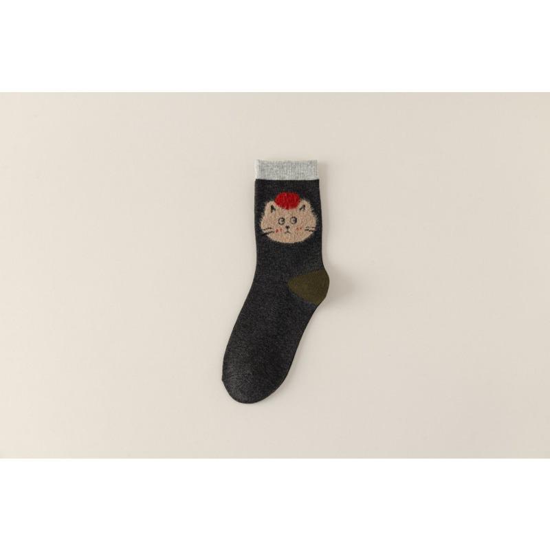 Autumn and Winter Comic Animals, Cute Cartoon, Retro Plush Illustrations, Color-blocking Mid-calf Women s Socks, School-style Pile Socks 1 pair
Autumn and Winter Comic Animals, Cute Cartoon, Retro Plush Illustrations, Color-blocking Mid-calf Women s Socks, School-style Pile Socks 1 pair