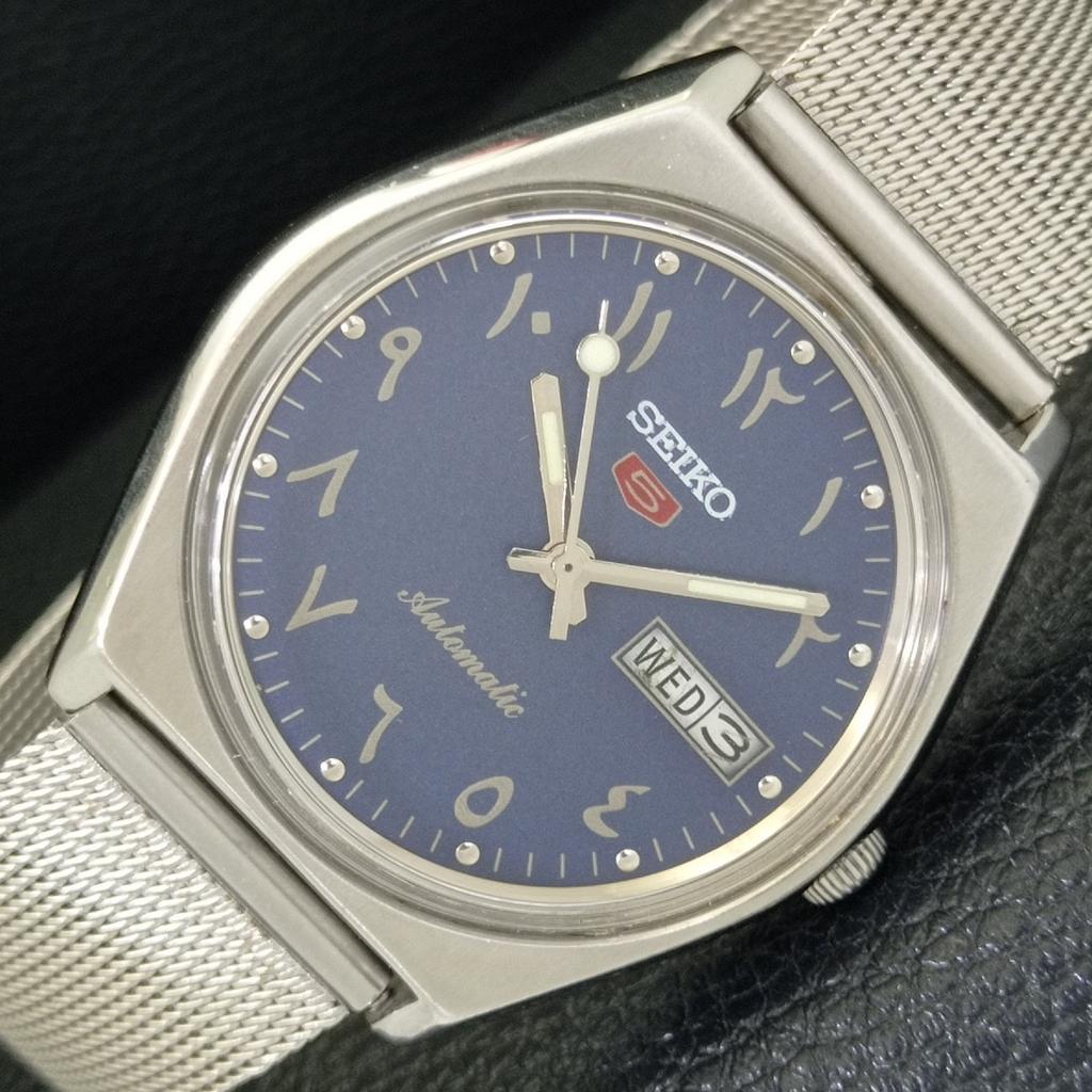 JAPAN VINTAGE SEIKO 5 AUTOMATIC 6309A MENS ARABIC BLUE DIAL WATCH a701238-5 R206a-a701238
JAPAN VINTAGE SEIKO 5 AUTOMATIC 6309A MENS ARABIC BLUE DIAL WATCH a701238-5 R206a-a701238