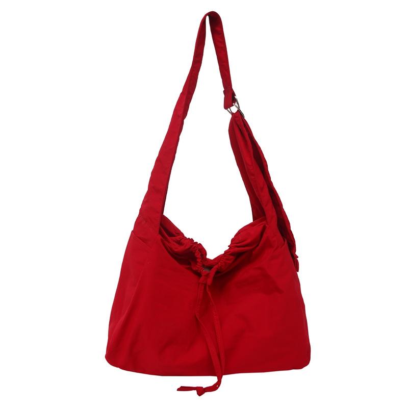 Корейская версия повседневной сумки-мешка на шнурке через плечо, простая, большая вместительная сумка-тоут, свободная нейлоновая сумка-мессенджер женская One Size красный
Корейская версия повседневной сумки-мешка на шнурке через плечо, простая, большая вместительная сумка-тоут, свободная нейлоновая сумка-мессенджер женская One Size красный