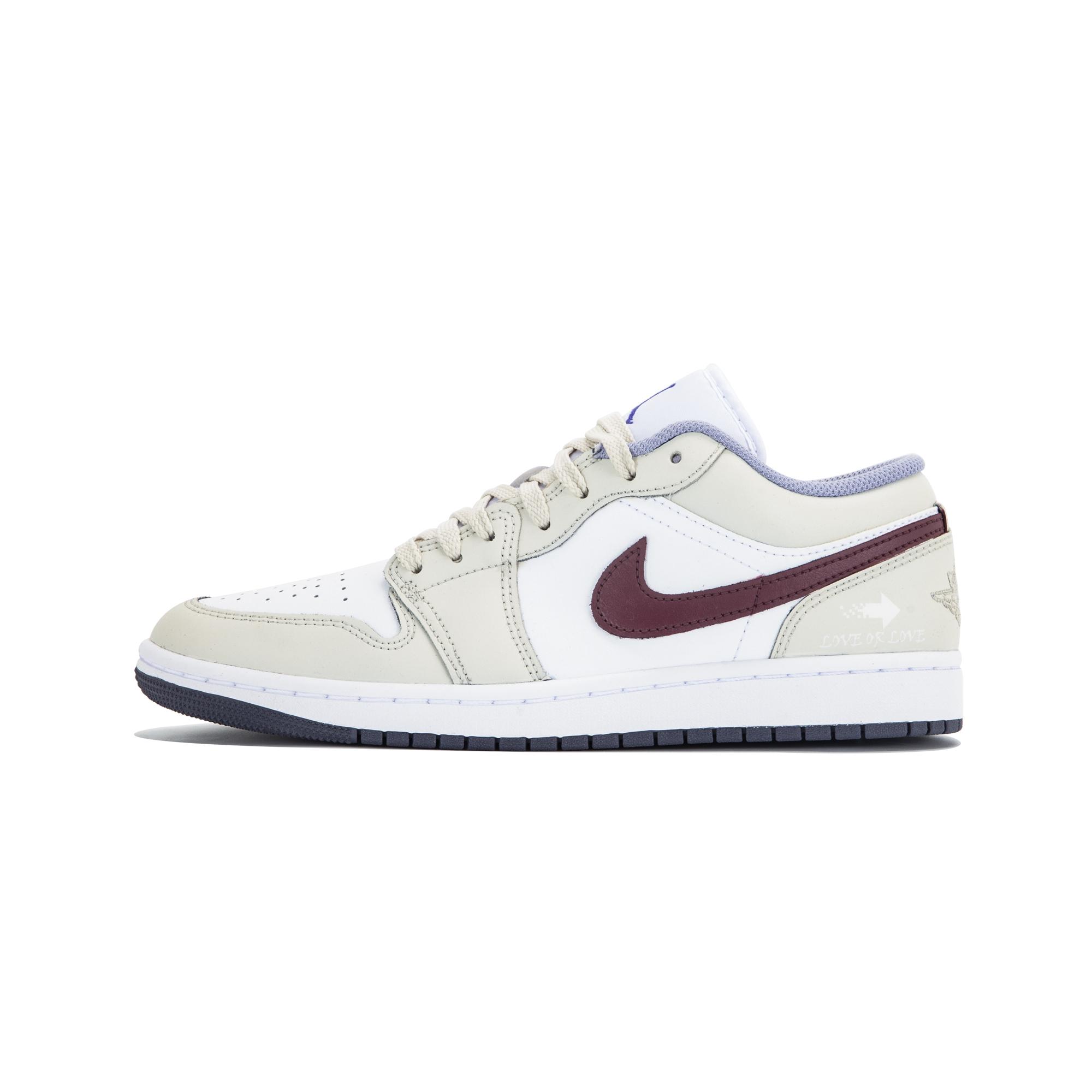Jordan Air Jordan 1 Vintage Basketball Shoes Men s Low Top White 553558-145(Team578-) 46
Jordan Air Jordan 1 Vintage Basketball Shoes Men s Low Top White 553558-145(Team578-) 46