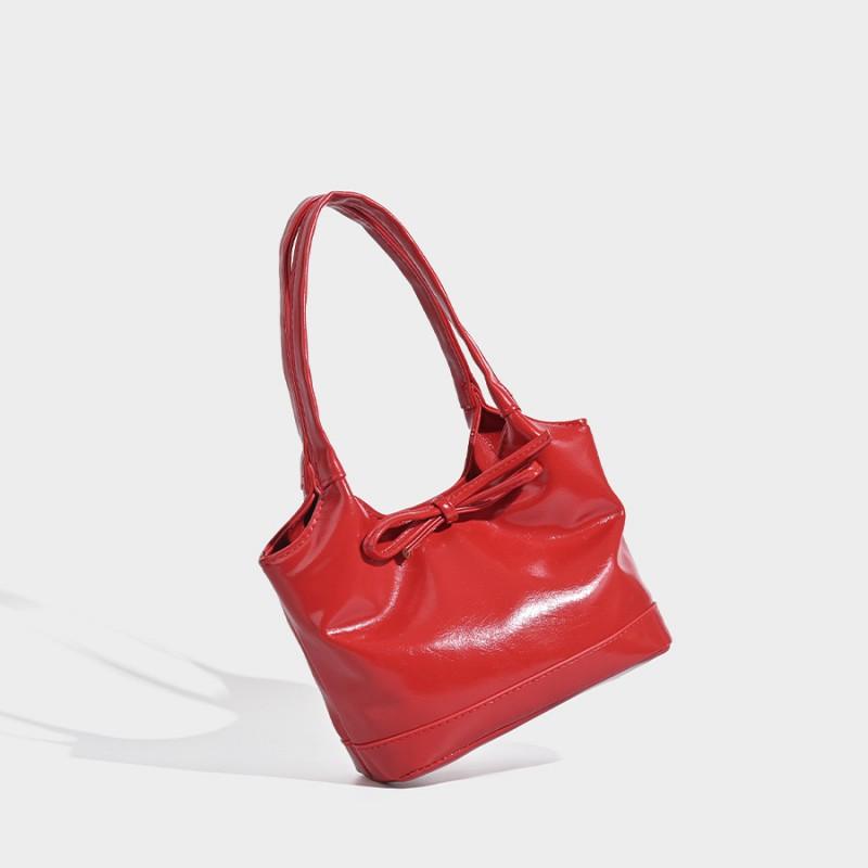 Fashionable Oil Wax Leather Commuter Bag All-matching Bow Armpit Women s Tote
Fashionable Oil Wax Leather Commuter Bag All-matching Bow Armpit Women s Tote