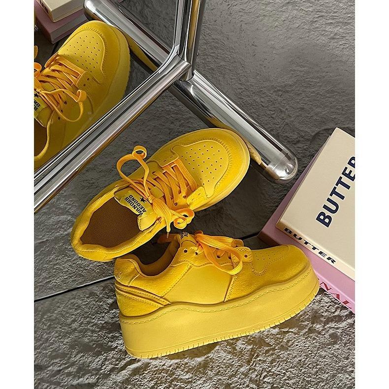 thick-soled versatile little white shoes women s new retro leather surface heightening sports and leisure board shoes breathable and non-slip 40 білий
thick-soled versatile little white shoes women s new retro leather surface heightening sports and leisure board shoes breathable and non-slip 40 білий