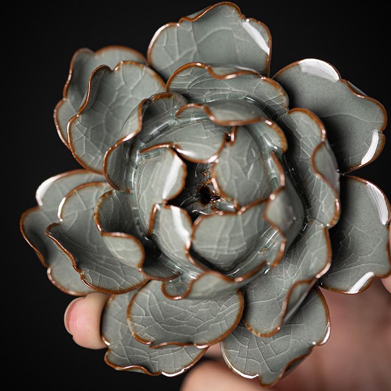 Ge Kiln Handmade Ceramic Peony Incense Burner - Retro Indoor Sandalwood & Agarwood Holder Ornament
Ge Kiln Handmade Ceramic Peony Incense Burner - Retro Indoor Sandalwood & Agarwood Holder Ornament