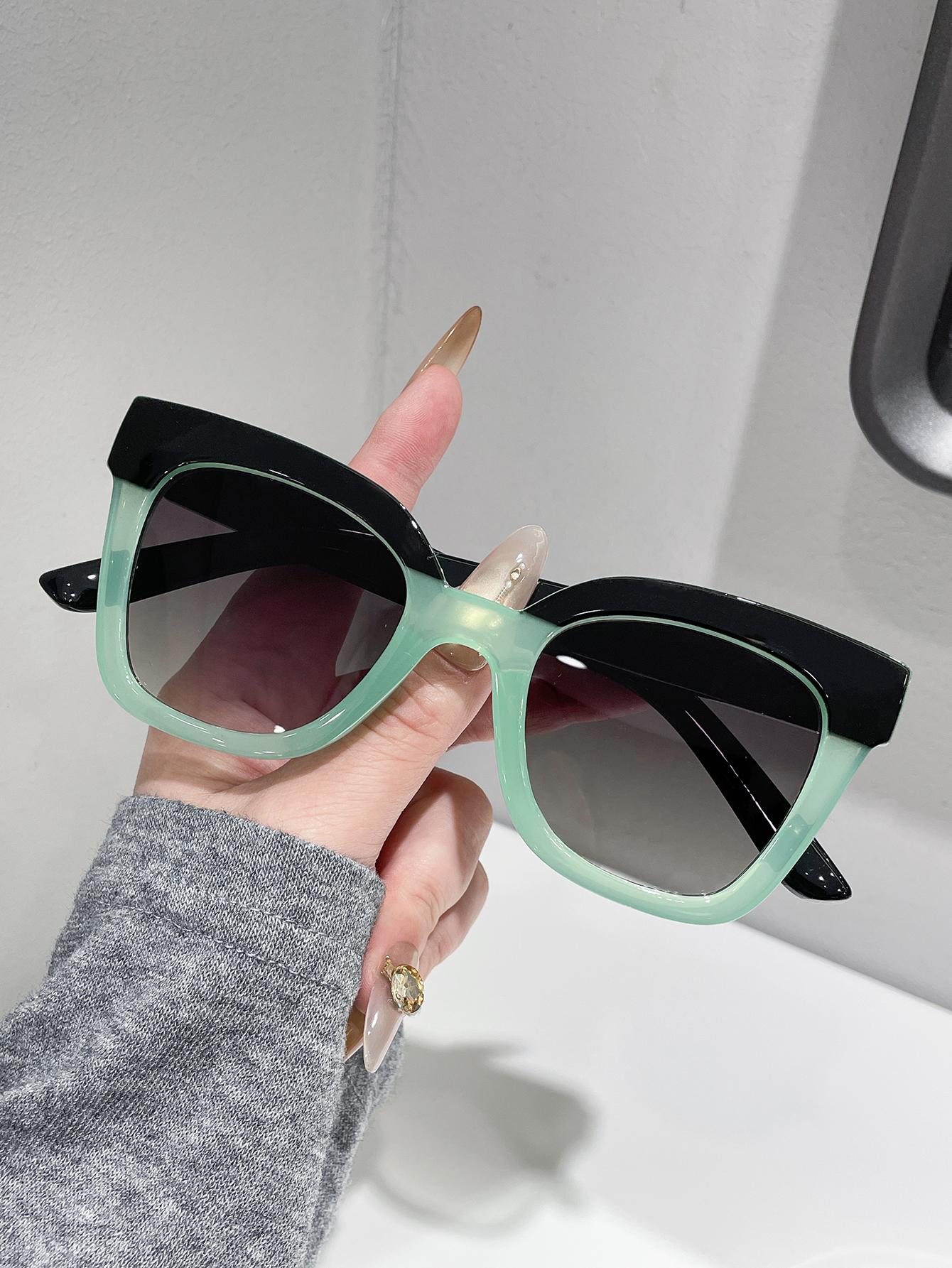Fashionable Unique Square Eyeglasses with Brow Design for Daily Wear Driving And Photography Simple Minimalist Style
Fashionable Unique Square Eyeglasses with Brow Design for Daily Wear Driving And Photography Simple Minimalist Style