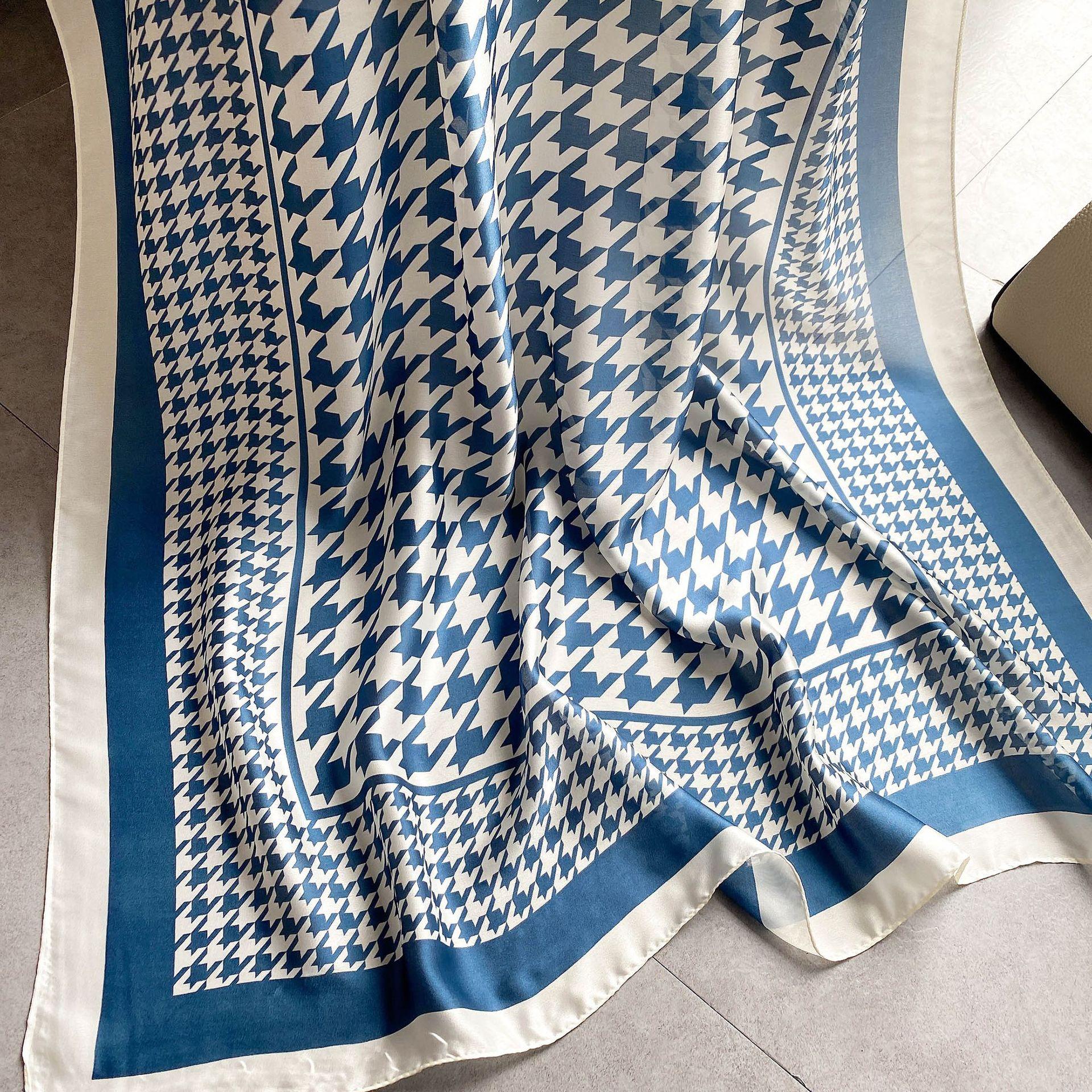 Высококачественные роскошные шелковые шарфы, повязка на голову, шарфы, шейный шарф для женщин, шелковый шарф с цепочкой, женская декоративная шаль 180-90cm
Высококачественные роскошные шелковые шарфы, повязка на голову, шарфы, шейный шарф для женщин, шелковый шарф с цепочкой, женская декоративная шаль 180-90cm