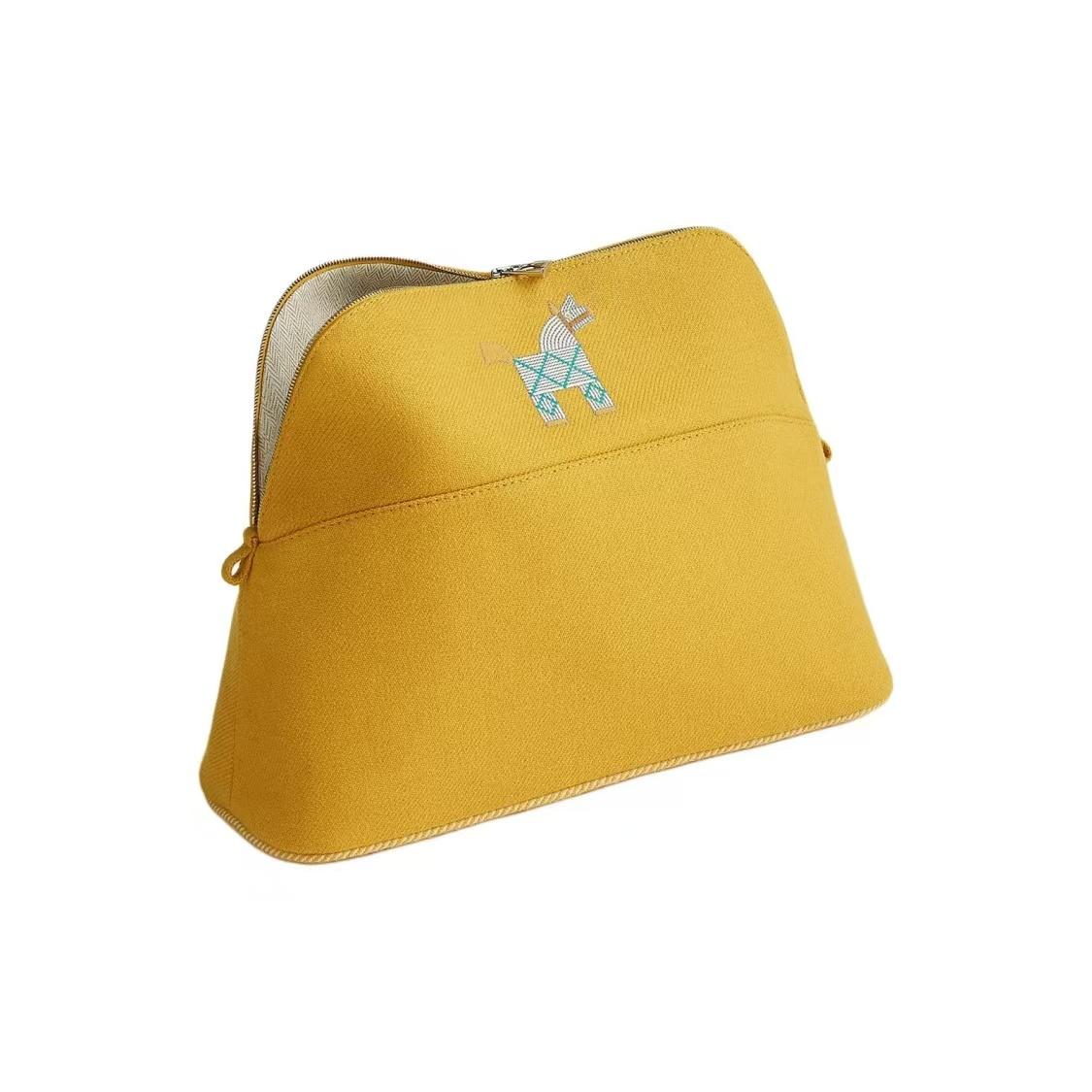 Hermes Bolide Animaux Nattes Metallic Palladium Coated Wool Travel Storage Bag Unisex Bags Mustard-Yellow H103834MV04 Box Not Included
Hermes Bolide Animaux Nattes Metallic Palladium Coated Wool Travel Storage Bag Unisex Bags Mustard-Yellow H103834MV04 Box Not Included