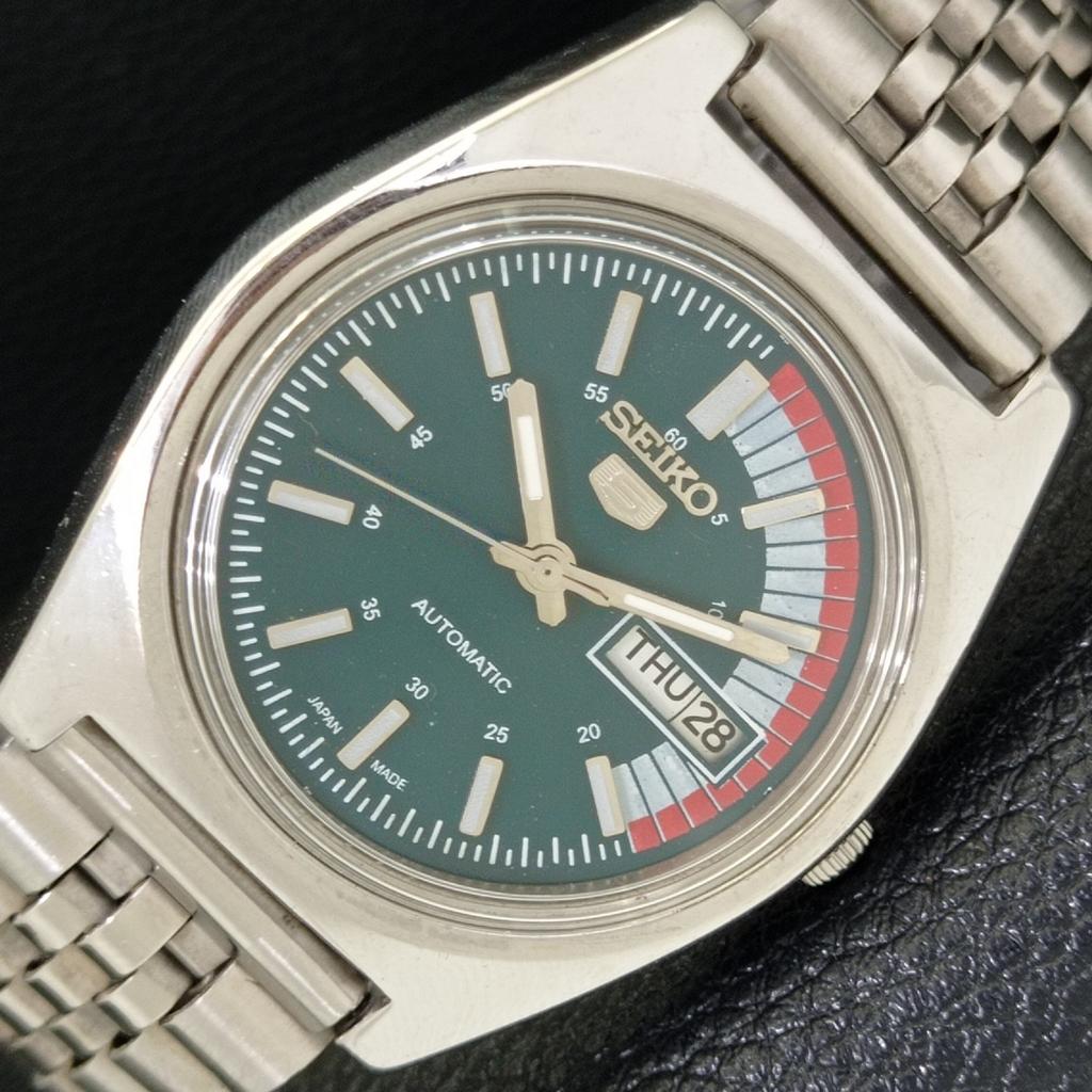ОРИГИНАЛЬНЫЕ ВИНТАЖНЫЕ МУЖСКИЕ АВТОМАТИЧЕСКИЕ ЧАСЫ SEIKO 5 ЯПОНСКОГО ПРОИЗВОДСТВА С ЗЕЛЕНЫМ ЦИФЕРБЛАТОМ a500115-2 R151a-a500115
ОРИГИНАЛЬНЫЕ ВИНТАЖНЫЕ МУЖСКИЕ АВТОМАТИЧЕСКИЕ ЧАСЫ SEIKO 5 ЯПОНСКОГО ПРОИЗВОДСТВА С ЗЕЛЕНЫМ ЦИФЕРБЛАТОМ a500115-2 R151a-a500115