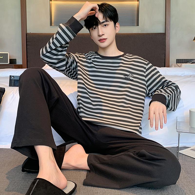 Striped Print O-neck Plus Size Men s Pajamas Fashion Mature Men Combed Cotton Nightwear New Autumn Winter Lounges 5XL чорний
Striped Print O-neck Plus Size Men s Pajamas Fashion Mature Men Combed Cotton Nightwear New Autumn Winter Lounges 5XL чорний