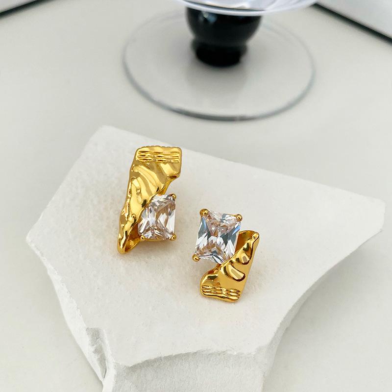Asymmetrical French Micro-Pave Zircon Stud Earrings, S925 Silver, Korean Fashion Design for Women золотой
Asymmetrical French Micro-Pave Zircon Stud Earrings, S925 Silver, Korean Fashion Design for Women золотой