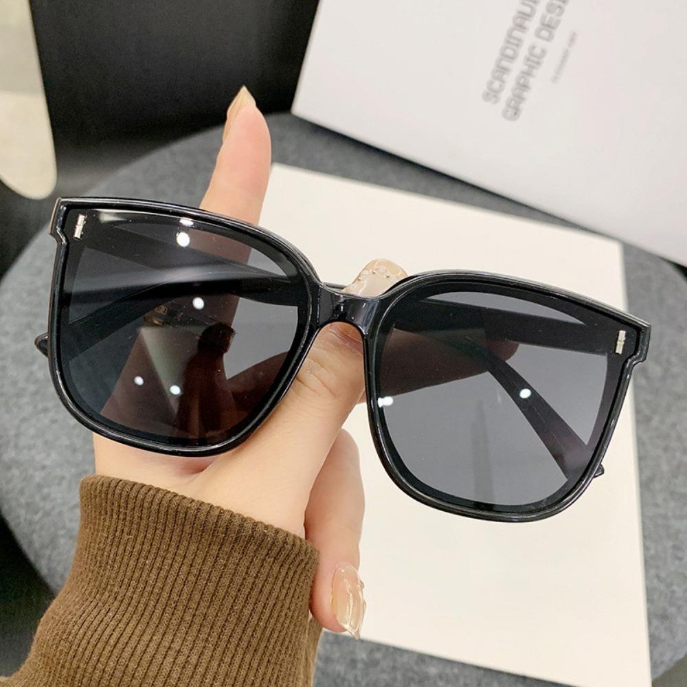 Корейский стиль мода большая квадратная оправа защита от ультрафиолета солнцезащитные очки для женщин стеклянные индивидуальные солнцезащитные очки унисекс
Корейский стиль мода большая квадратная оправа защита от ультрафиолета солнцезащитные очки для женщин стеклянные индивидуальные солнцезащитные очки унисекс