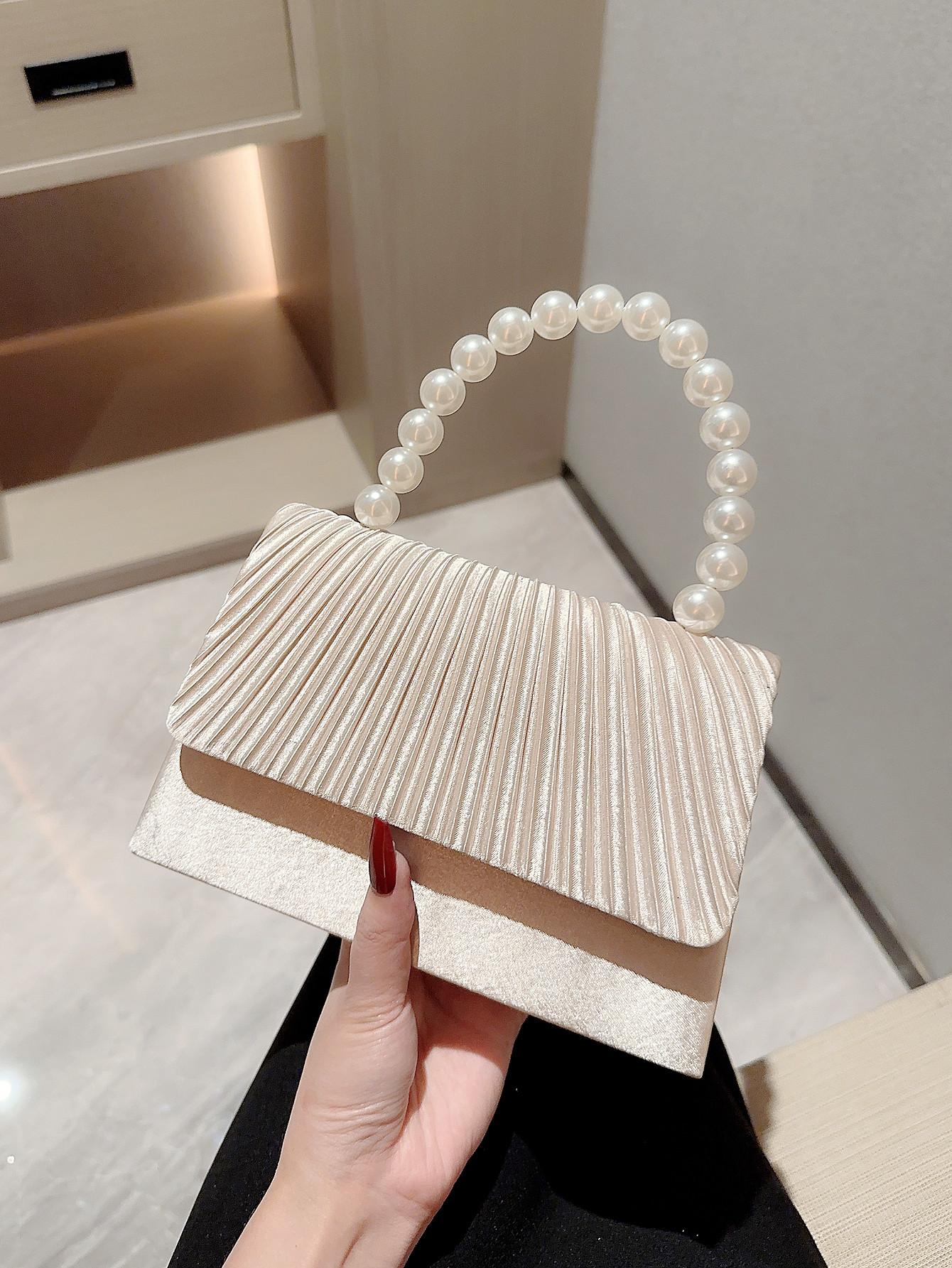 Women s Classic Pleated Satin Handheld Evening Bag Pearl Handle Decorated Dress Bag Evening Bag Chain Bag Wedding Bag Party Pro (20cm Max Length 30cm)
Women s Classic Pleated Satin Handheld Evening Bag Pearl Handle Decorated Dress Bag Evening Bag Chain Bag Wedding Bag Party Pro (20cm Max Length 30cm)