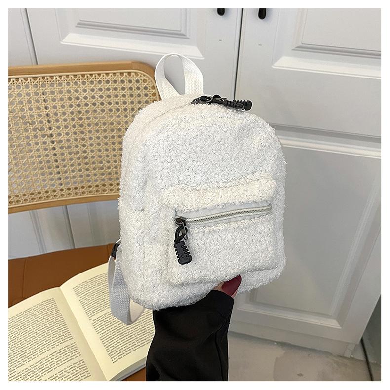 Жіночі міні-рюкзаки. Модна плюшева жіноча сумка. Однотонний маленький жіночий рюкзак. Шкільні ранці для дівчат-підлітків. Рюкзак. білий
Жіночі міні-рюкзаки. Модна плюшева жіноча сумка. Однотонний маленький жіночий рюкзак. Шкільні ранці для дівчат-підлітків. Рюкзак. білий