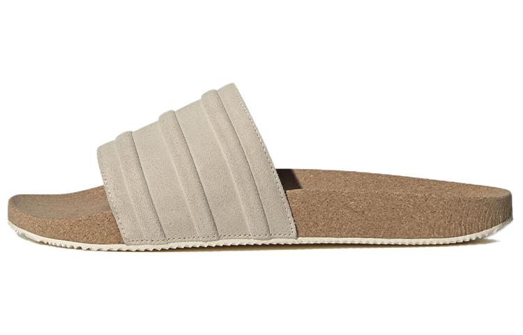 Adilette Adidas Originals Premium Slides Cork Pack - Wonder White ID2016 36⅔
Adilette Adidas Originals Premium Slides Cork Pack - Wonder White ID2016 36⅔