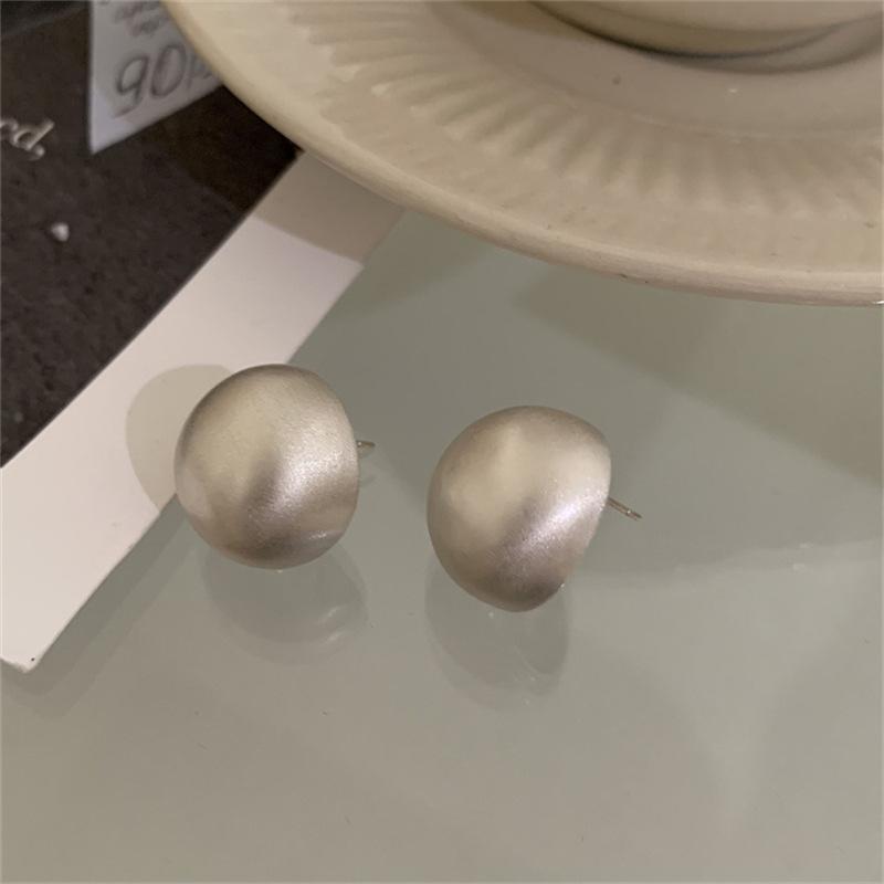 Punk Metal Big Ball Round Stud Earrings for Women Girls 2025 New Simple Fashion Semicircle Geometric Earrings Zircon Gifts
Punk Metal Big Ball Round Stud Earrings for Women Girls 2025 New Simple Fashion Semicircle Geometric Earrings Zircon Gifts